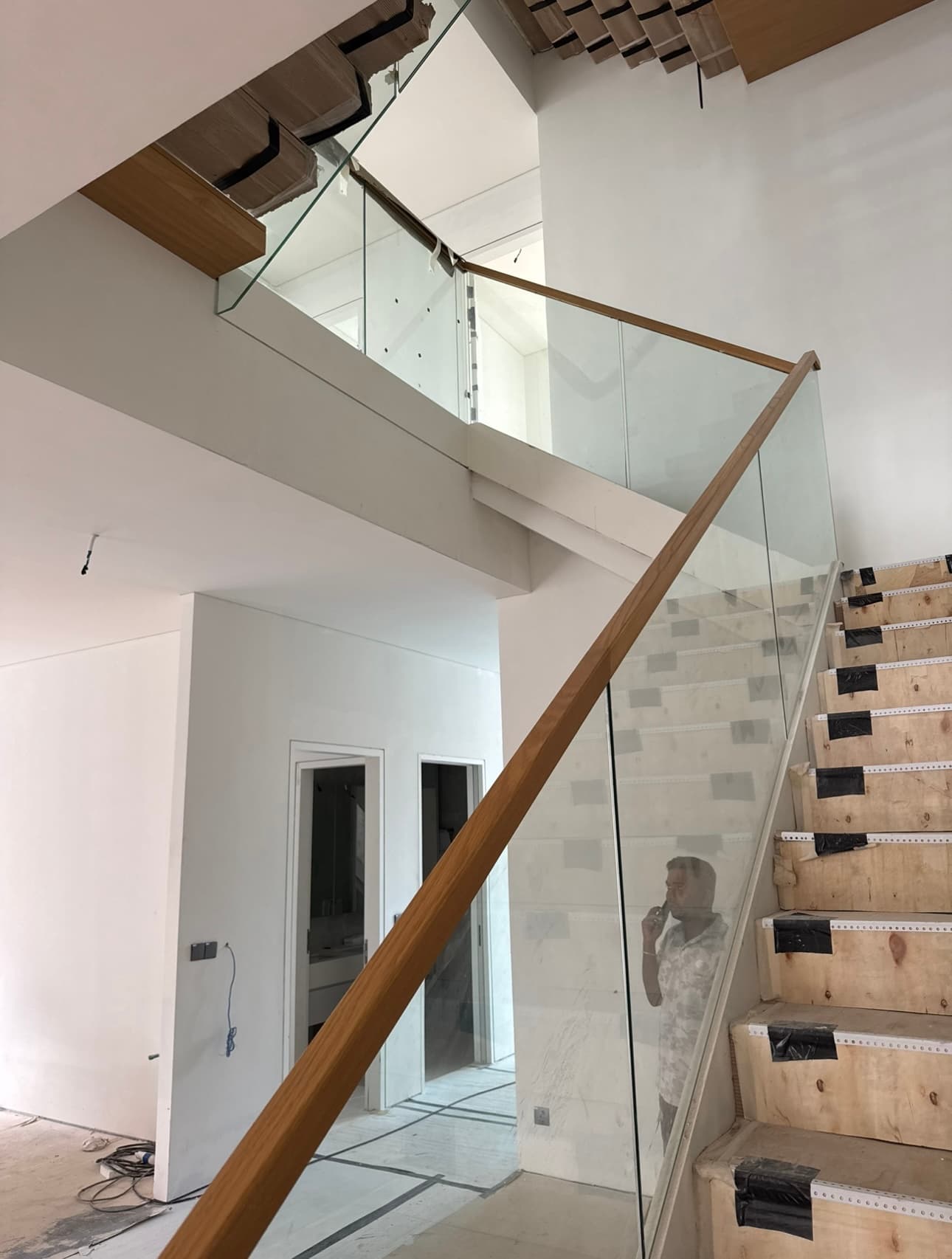 Aluminium & Glass